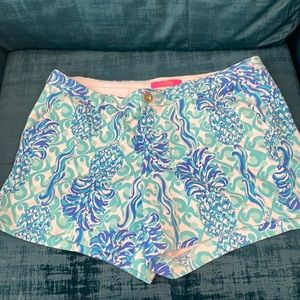 Cute Lilly Pulitzer shorts, size 12